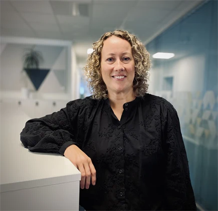 {"X":0.0,"Y":0.0,"Width":0.9625,"Height":1.0}