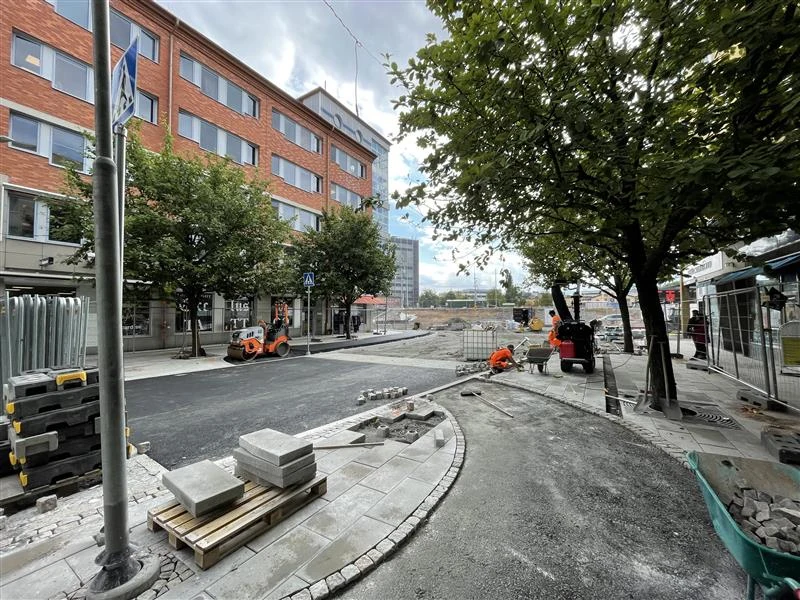 {"X":0.1025,"Y":0.0,"Width":0.75,"Height":1.0}