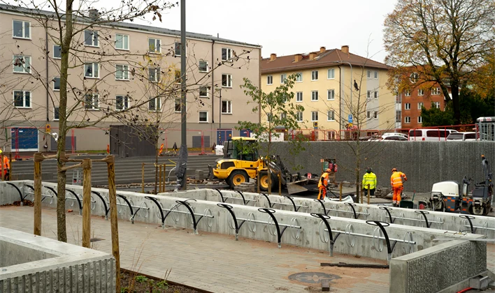 {"X":0.1225,"Y":0.0,"Width":0.665,"Height":1.0}