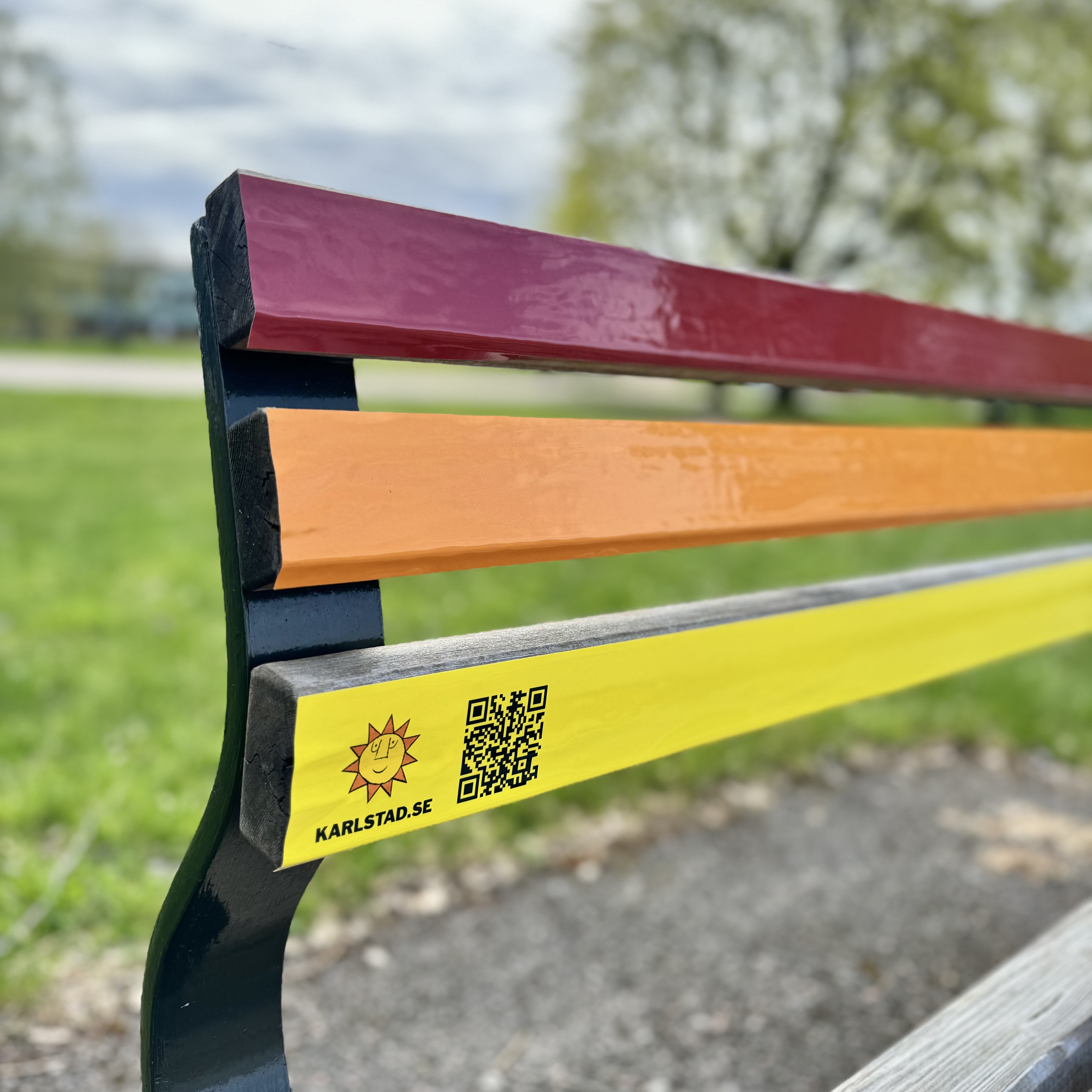 Klimatstaplar på parkbänk