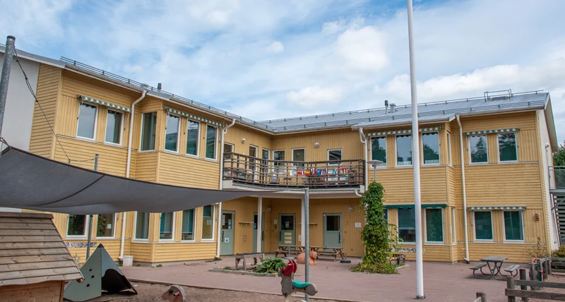 Förskolan Gomorronsol innergård