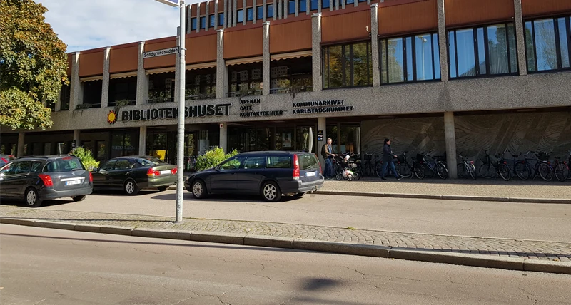 Bibliotekshusets huvudentré