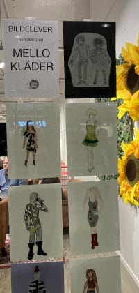 Utsällning med illustrationer av kläder 