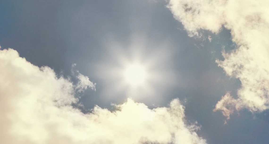 Toppbild himmel