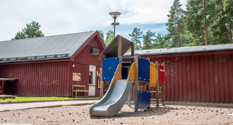 Rudskogens förskola rutschkana