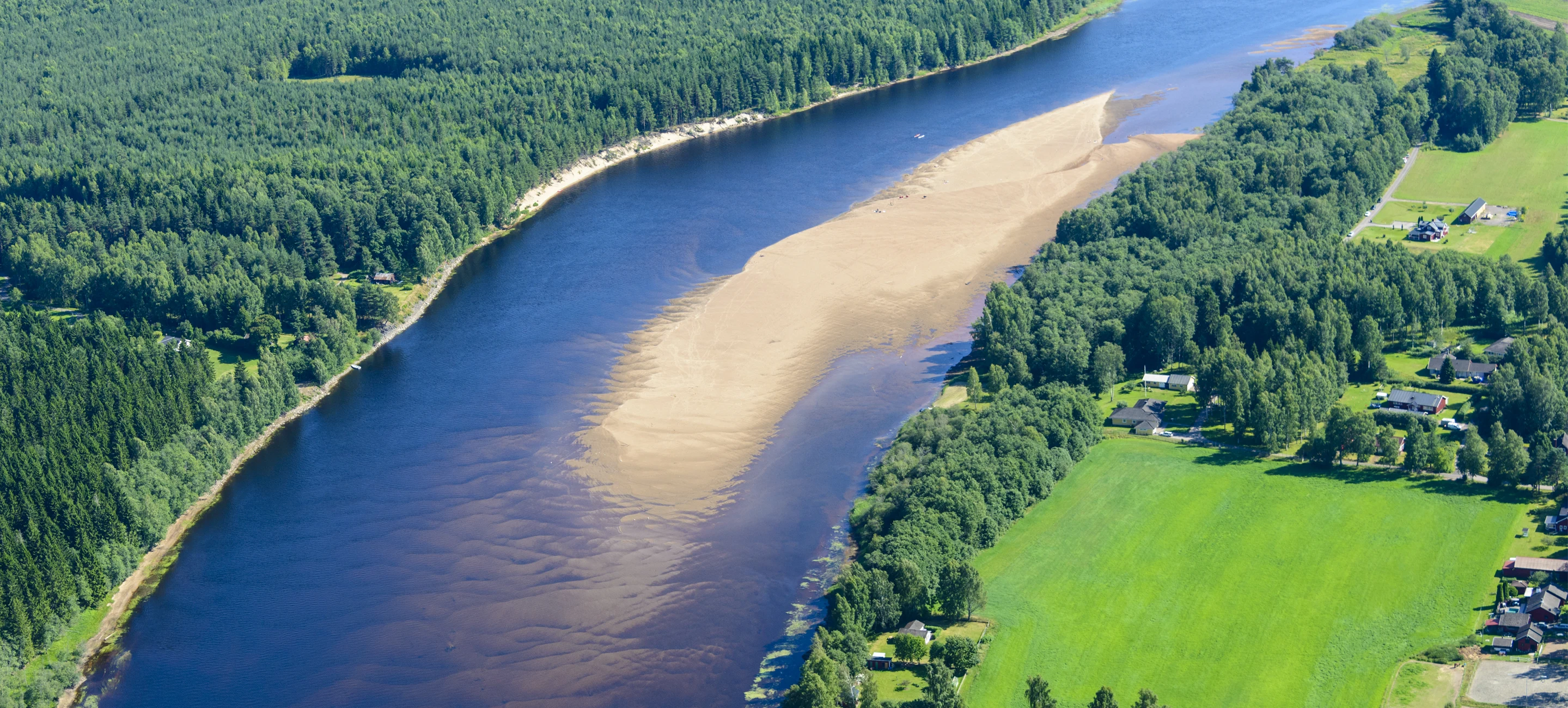 Flygbild över Klarälven vid Grava