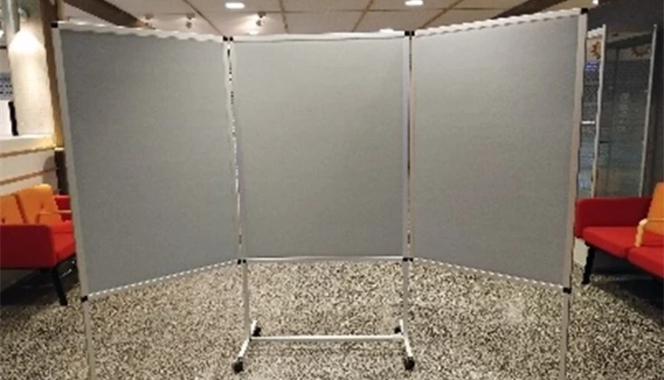 Utställningsskärmar trevikta