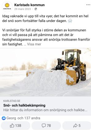 Skärmdump från Karlstads kommuns Facebook-flöde: Traktor röjer snö