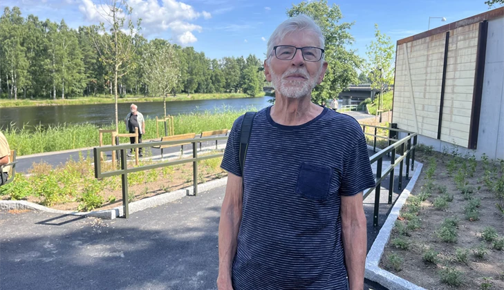 Man framför älven