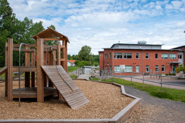 Vålbergsskolan skolgård