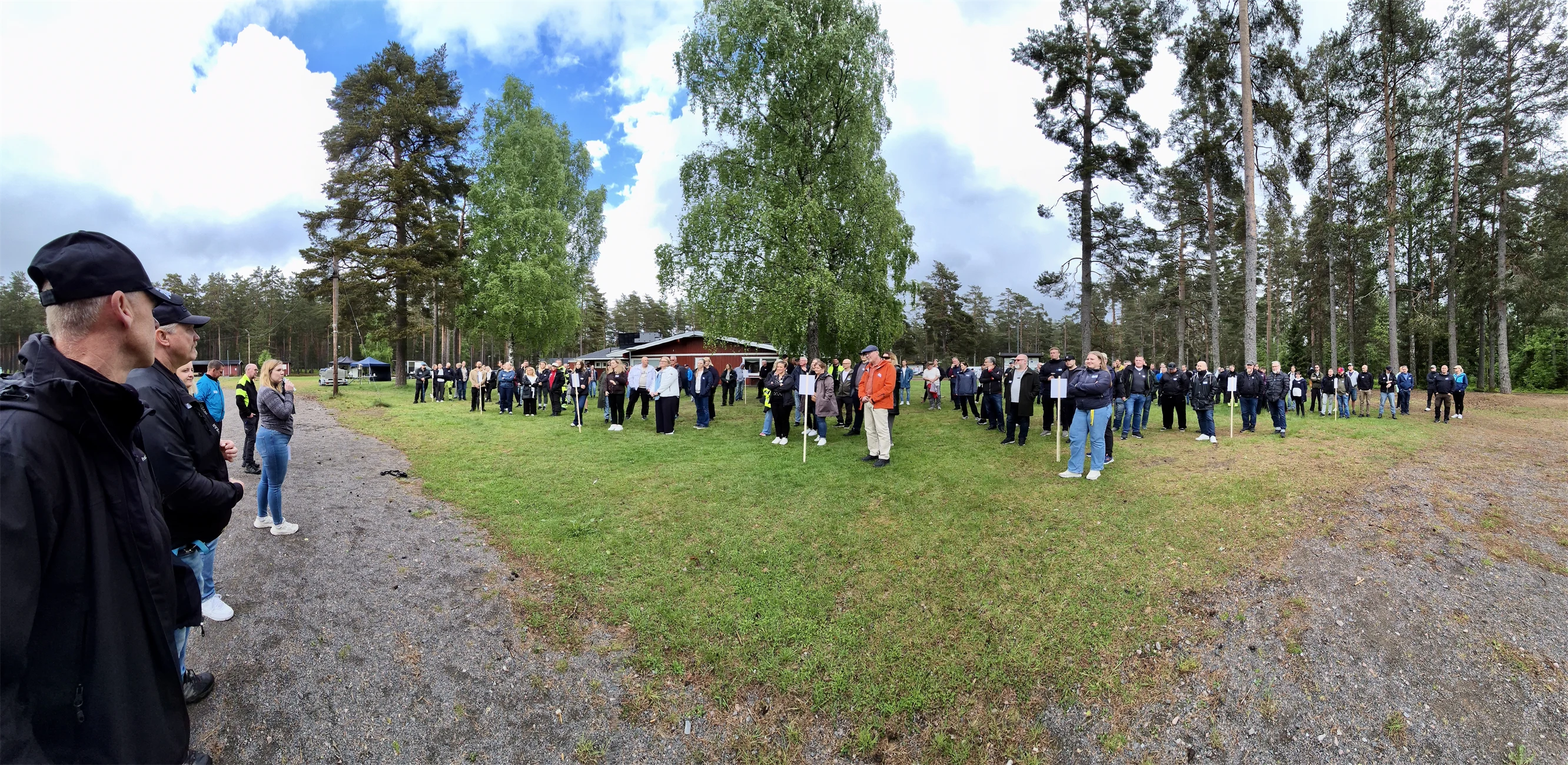 Människor deltar på kick off för Karlstadsregionens vatten