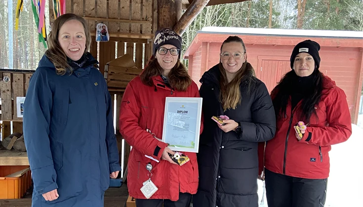 {"X":0.0,"Y":0.04878048780487805,"Width":1.0,"Height":0.74859287054409007}