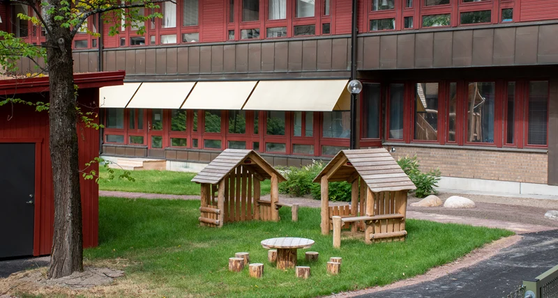 Karolina förskola gården