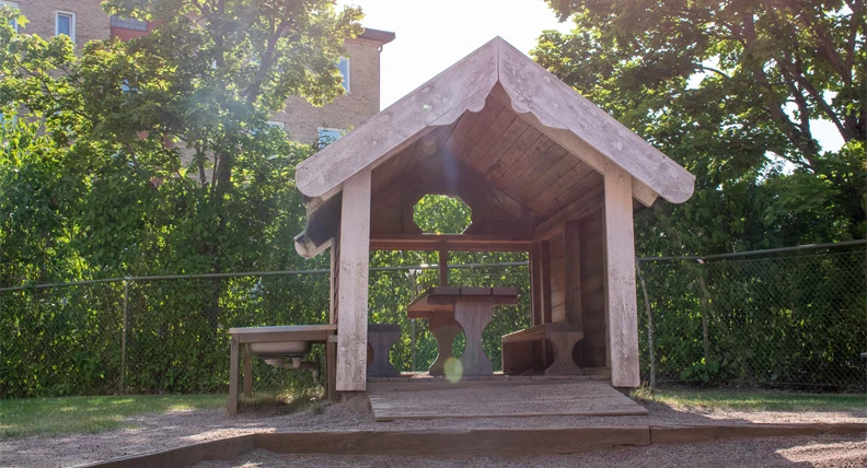 Hybelejens förskola lekplats