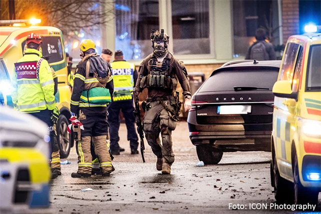 Bild från räddningsinsatsen vid Campus Risbergska i Örebro.