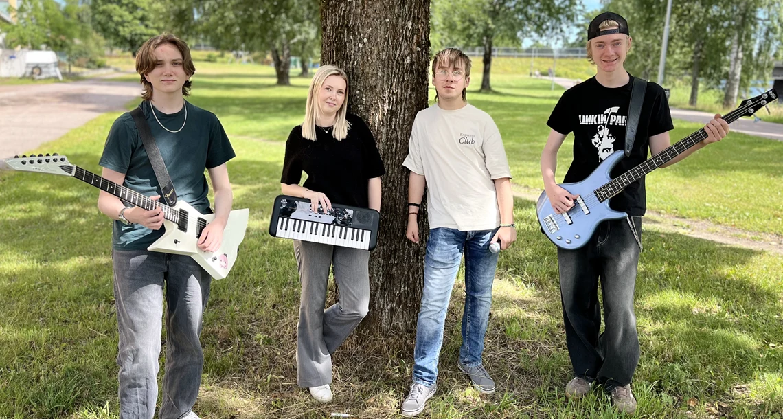 Feriearbetande musiker Gummi-bandet