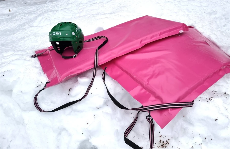 Discokula med röd bakgrund