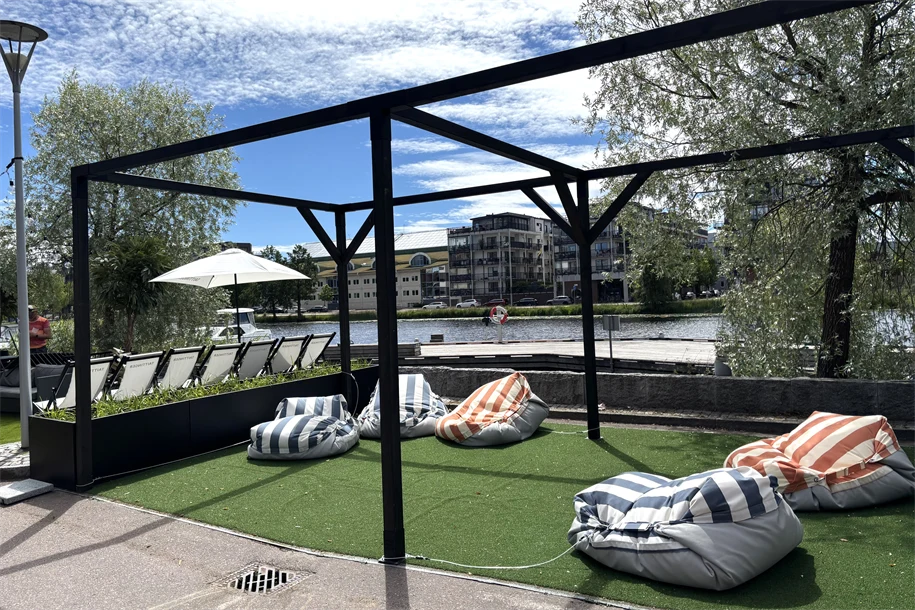Utsmyckningar på sommargatan 2026