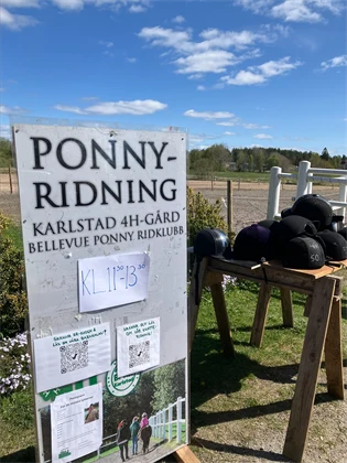 Skylt för ponnyridning 