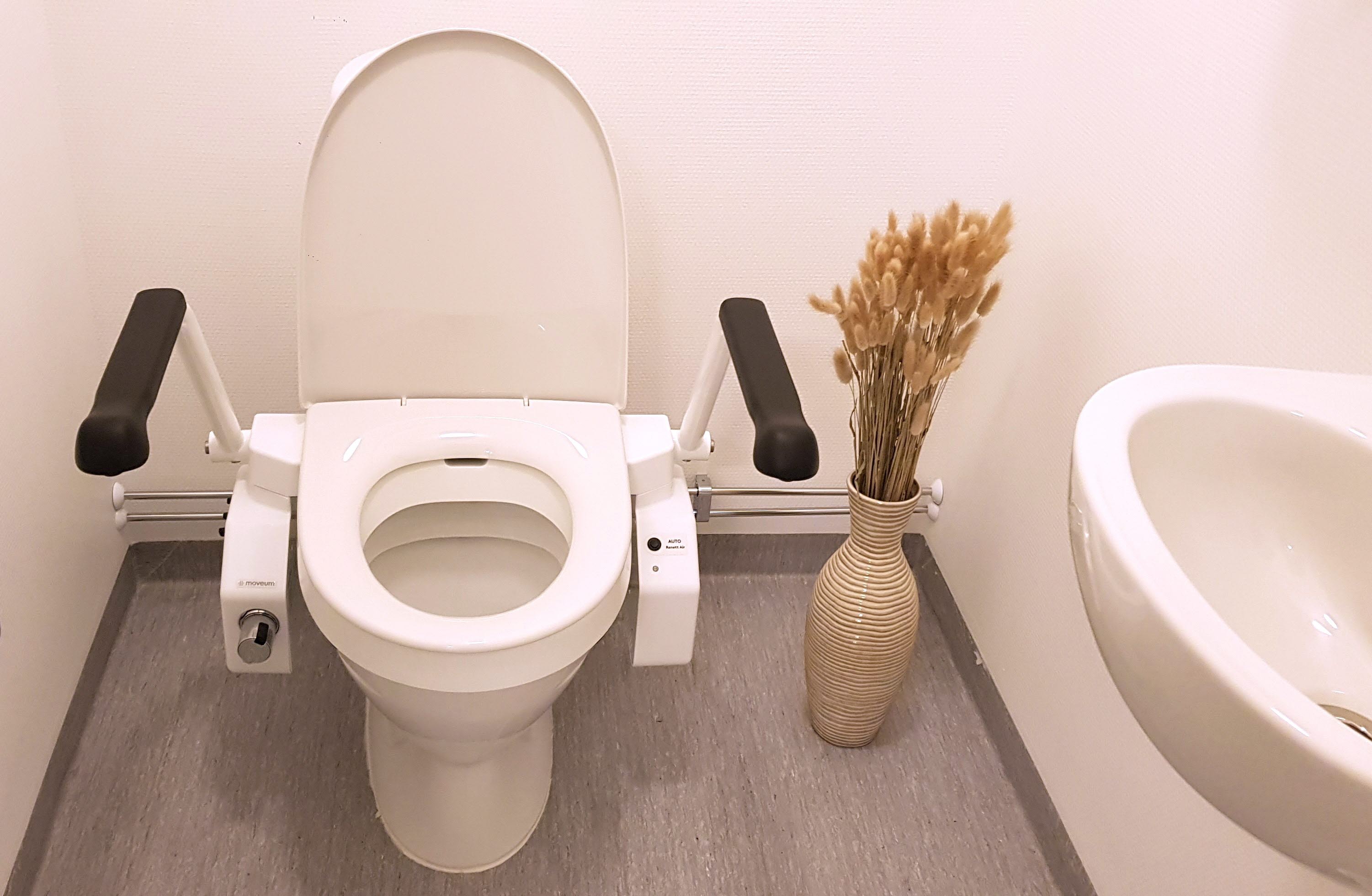 {"X":0.0725,"Y":0.0,"Width":0.65,"Height":1.0}