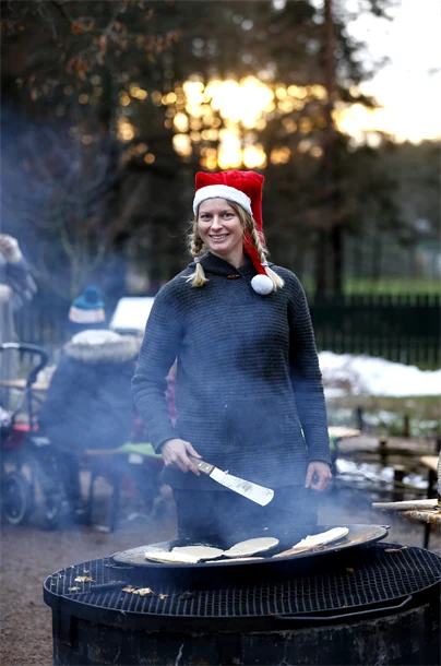 Utställare på julmarknaden i Mariebergsskogen 