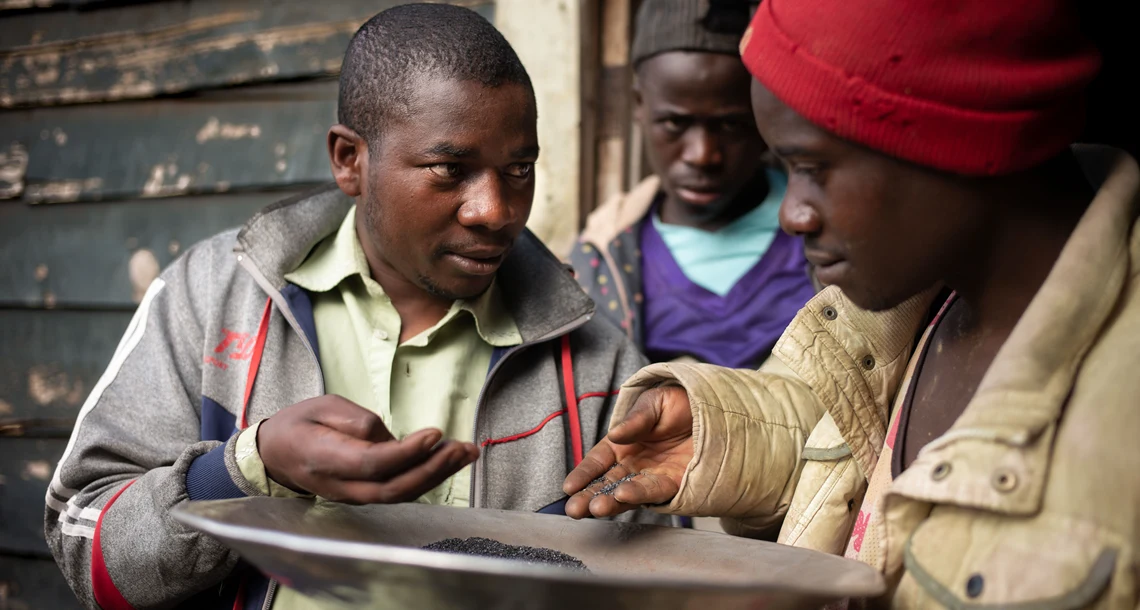 Scen ur filmen Av lera och blod