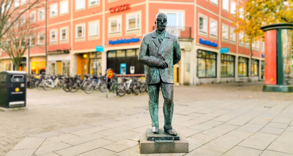 Konstverket Gustaf Fröding av Herman Reijers