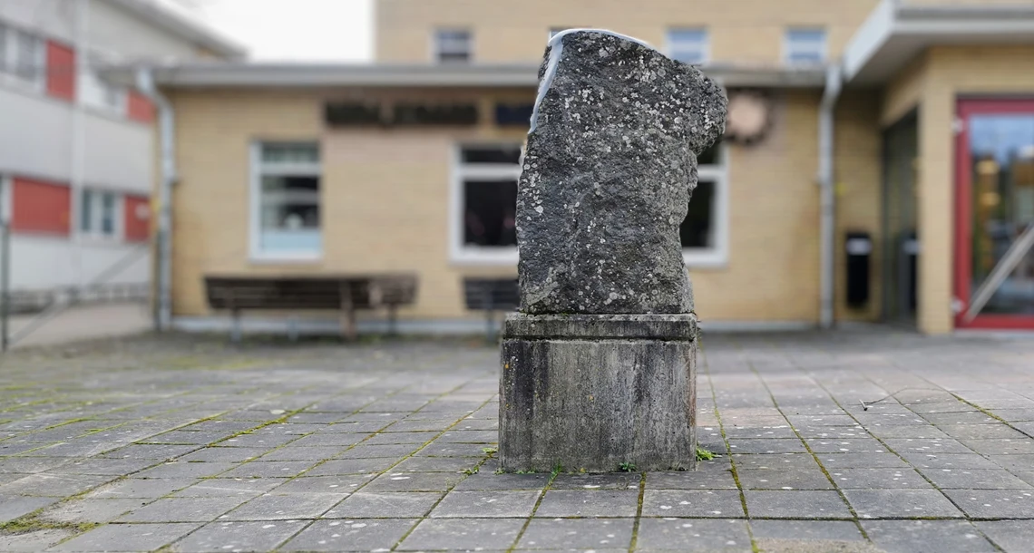 Konstverket Aniara av Calevi Tenhovaara